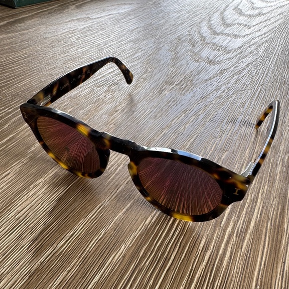 Illesteva Leonard Sunglasses - Picture 3 of 7